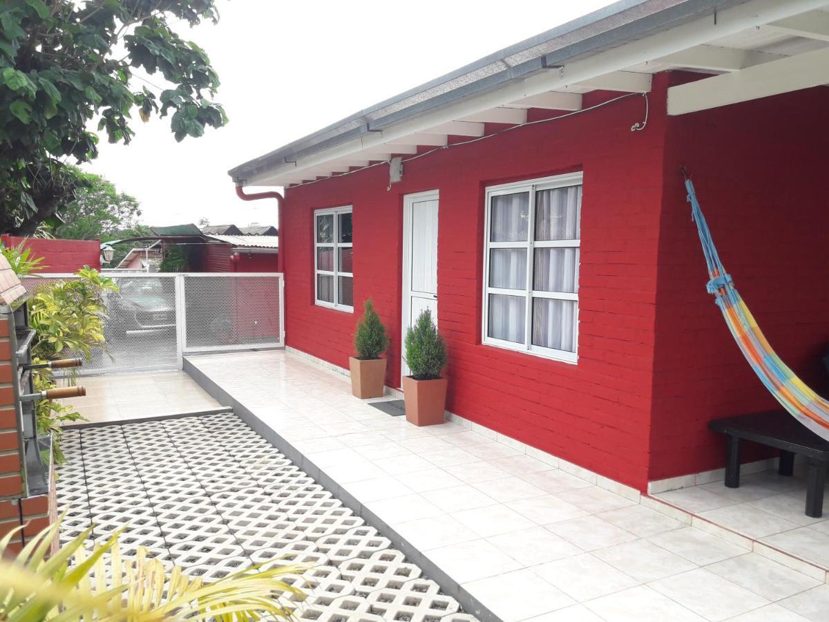 En Familia Villa Puerto Iguazú Exterior foto