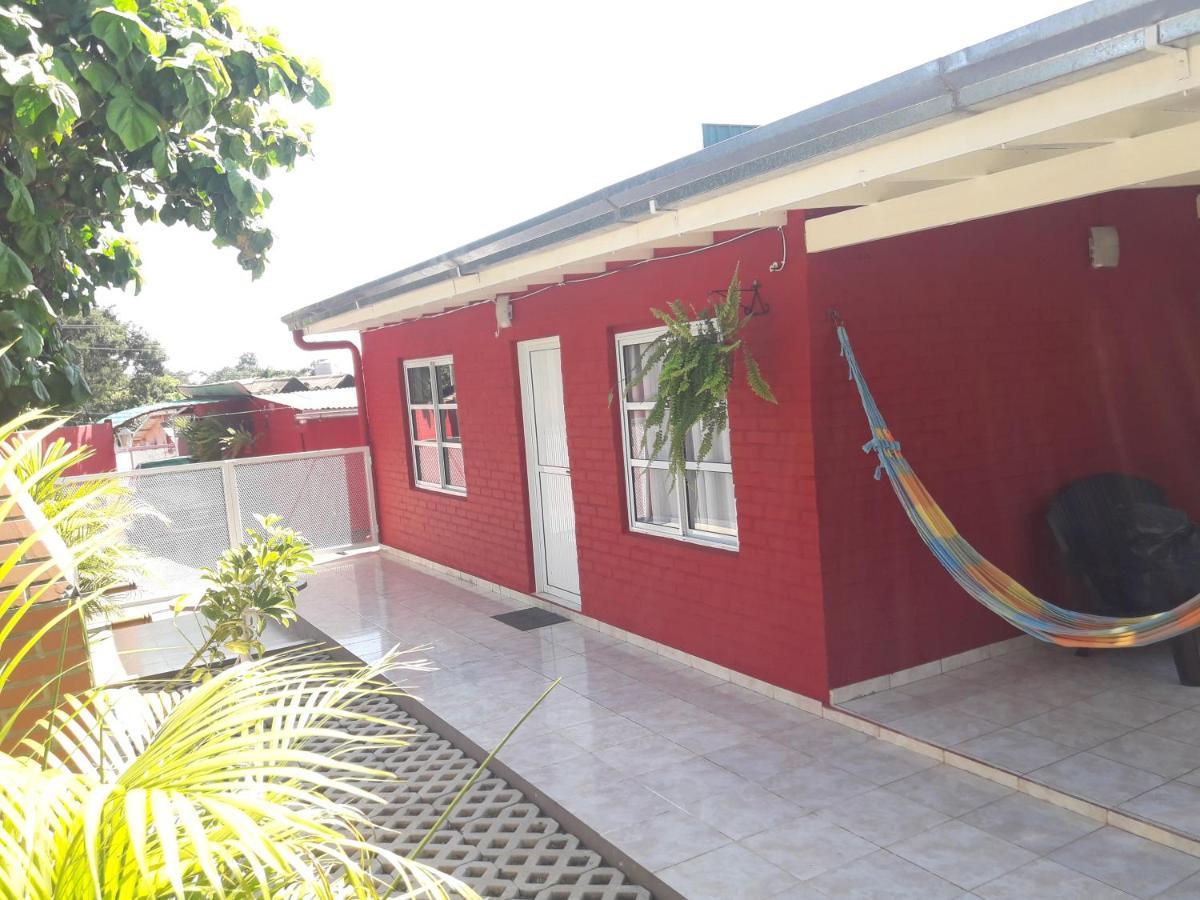 En Familia Villa Puerto Iguazú Exterior foto